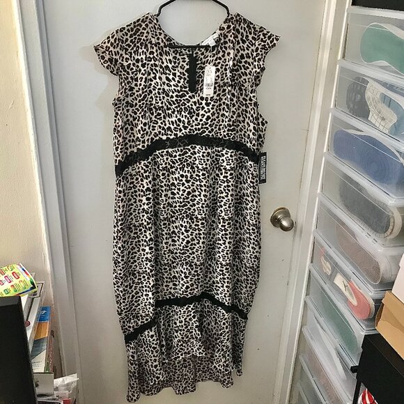 Women's New York & Company Leopard Print Maxi Dress - Size XXL - NWT - Picture 1 of 5